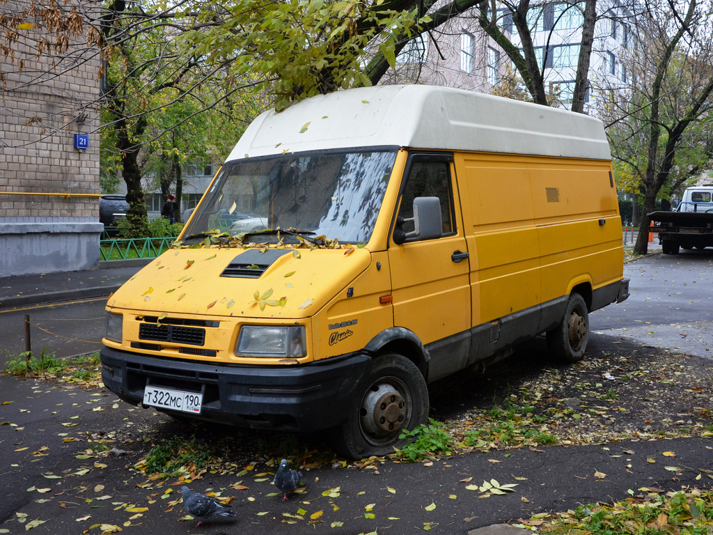 Цельнометаллический фургон IVECO Daily 35-8 #Т 322 МС 190. Москва, Угловой переулок 