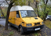 Цельнометаллический фургон IVECO Daily 35-8 #Т 322 МС 190. Москва, Угловой переулок
