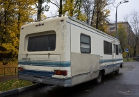 Кемпер Pinnacle 300 на шасси Сhevrolet #Н 240 ХХ 77. Москва, улица Зои и Александра Космодемьянских 