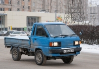 Бортовой грузовик Toyota Lite Ace #С 386 КВ 70. Томск, Транспортная площадь