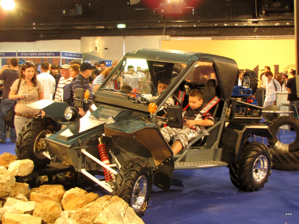 Вездеход Tomcar. Израиль, Тель Авив, выстовочный комплекс "Ганей Тааруха"