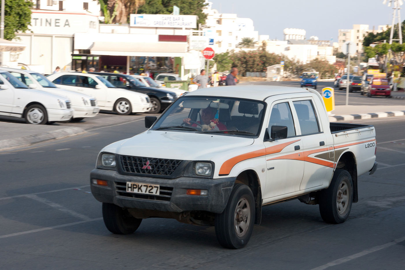 Пикап Mitsubishi L200. Кипрская респулика, муниципалитет Айя-Напа, Пернера