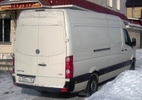 Цельнометаллический фургон Volkswagen Crafter #Р 555 КС 96. Свердловская область, Талица, улица Ленина