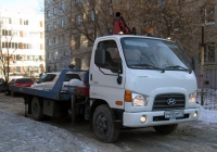 Эвакуатор-манипулятор на базе Hyundai HD78 #Р 490 ОМ 174 . Тюмень, улица 50 лет Октября