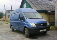Цельнометаллический фургон LDV Maxus #М 946 ВН 96. Свердловская область, Луговской, Школьная улица