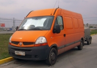 Цельнометаллический фургон Renault Master #Н 484 ТТ 150 с прицепом #ВВ 4900 50  . Тюмень, улица Мельникайте