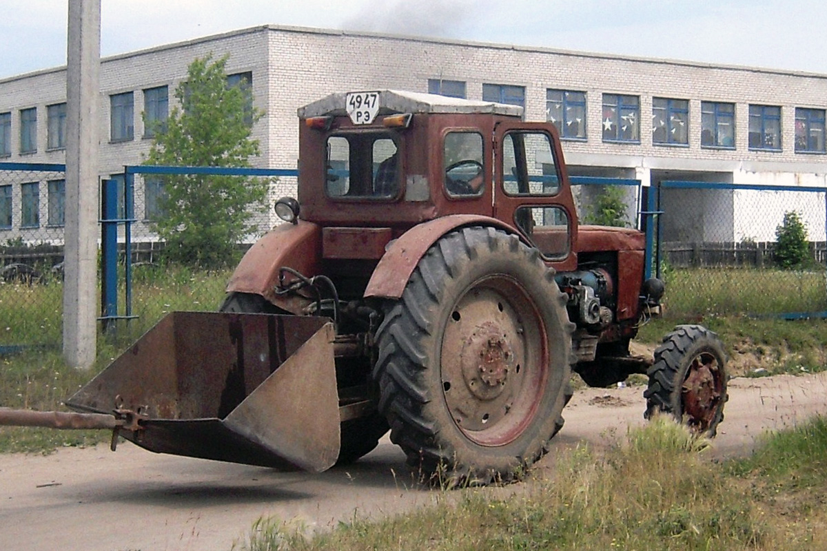 Трактор Т-40АМ #4947 РЭ . Свердловская область, Луговской, Тугулымская улица
