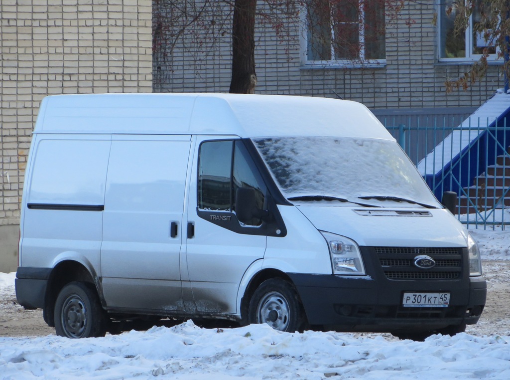 Фургон на шасси Ford Transit #Р 301 КТ 45  . Курган, улица Карла Маркса