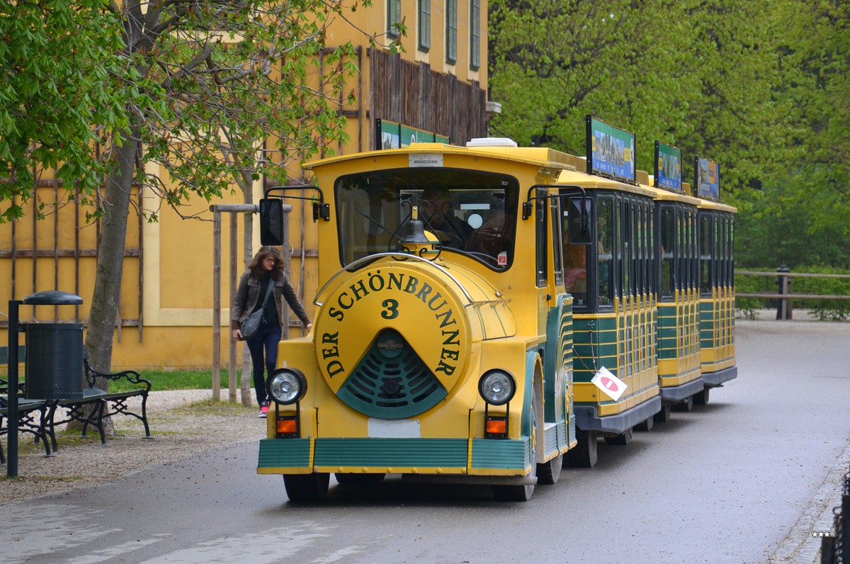 Экскурсионный автопоезд . Австрия, Вена