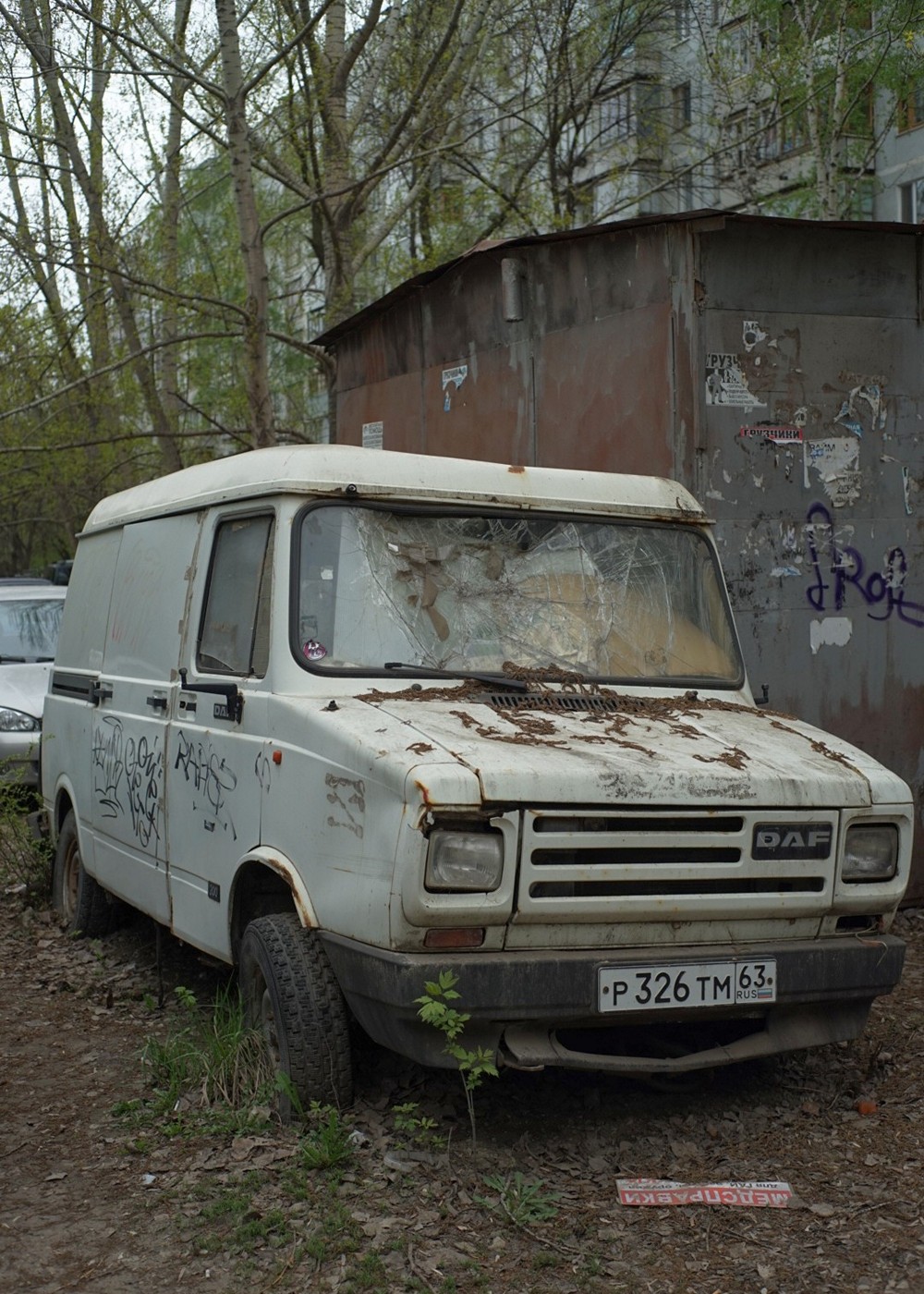 Цельнометаллический фургон DAF 400 #Р326ТМ63. г. Самара, ул. Фадеева