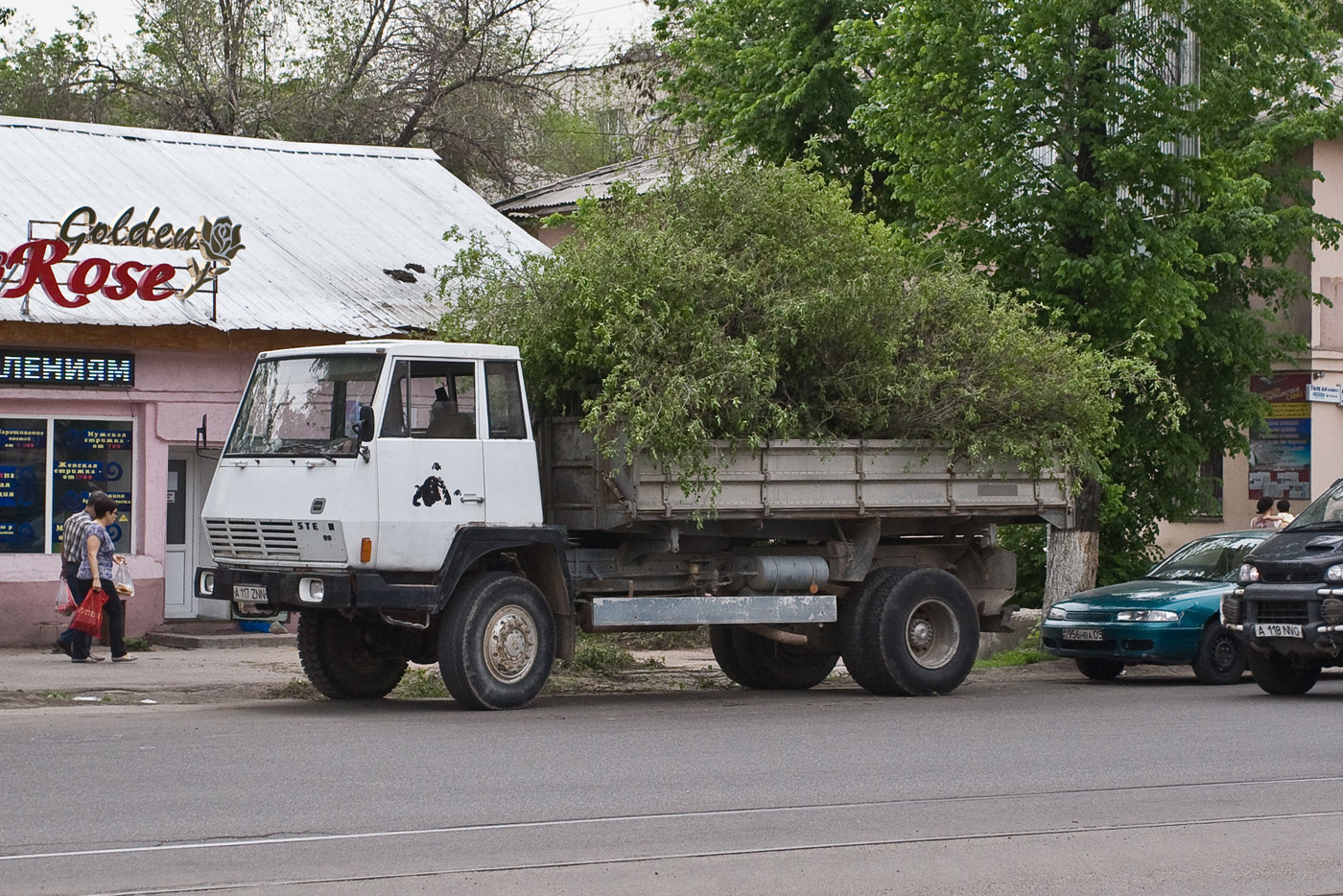 Steyr 1291 4x4 #A 117 ZNN. Алматы, улица Толе би