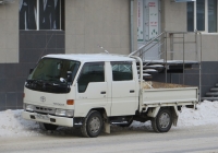 Бортовой грузовик Toyota ToyoAce #Т 609 ЕЕ 45 . Курган, улица Карла Маркса