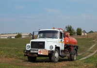 Автотопливозаправщик на шасси ГАЗ-3307 # М 438 УС 31. Белгородская область, Алексеевский район, с. Гарбузово