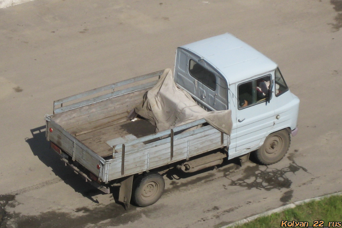 Бортовой грузовик Zuk A11B. Алтайский край, Барнаул, Павловский тракт