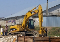 Экскаватор на гусеничном ходу Zeppelin-Caterpillar 320DL. Самарская область, с. Рождествено