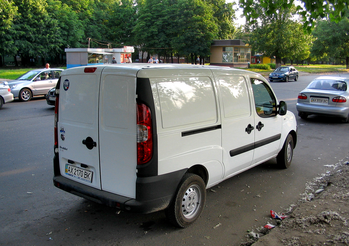 Фургон FIAT Doblo Cargo #АХ 2170 ВК. Харьковская область, г. Харьков, Салтовское шоссе