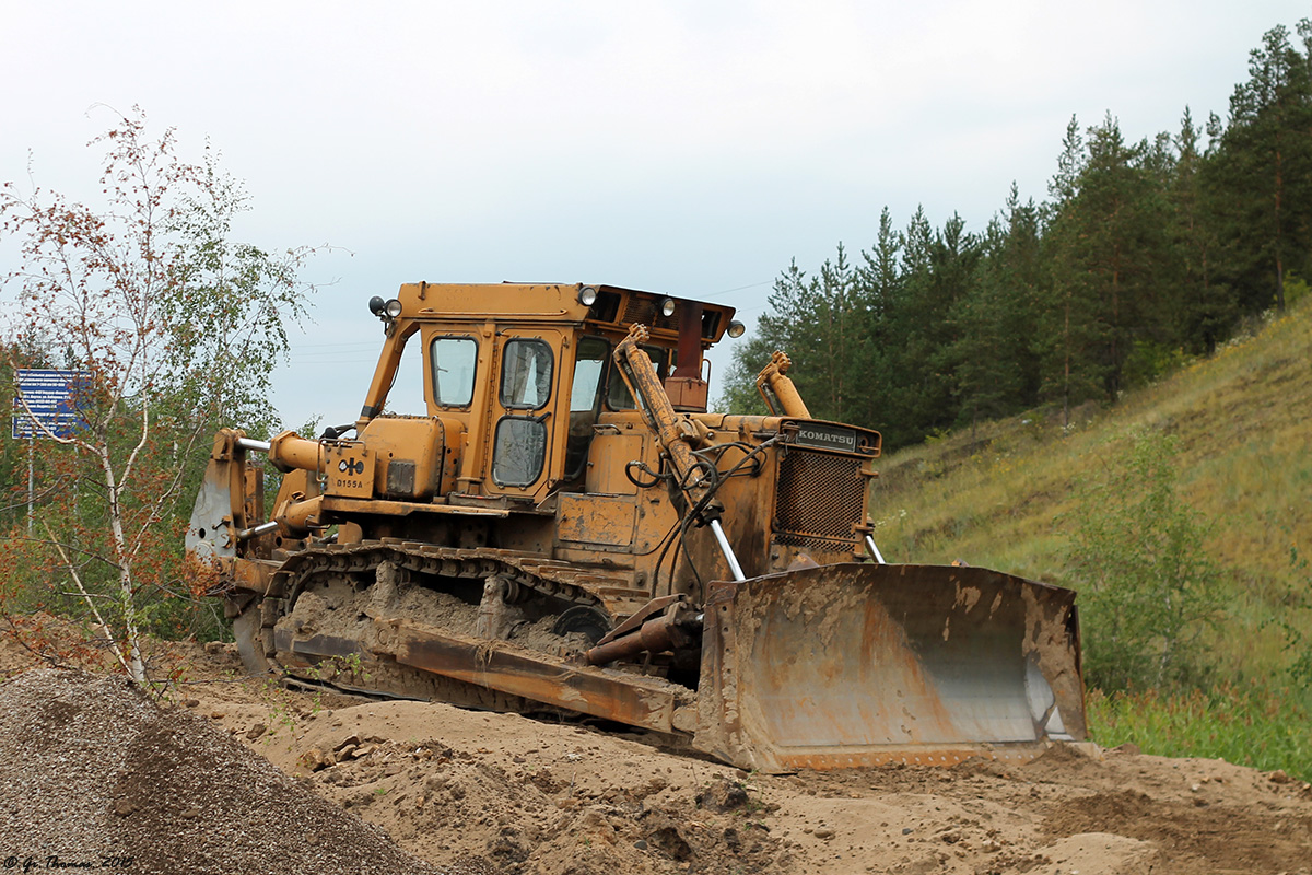 Бульдозер с рыхлителем Komatsu D155A. Якутск, Вилюйский тракт