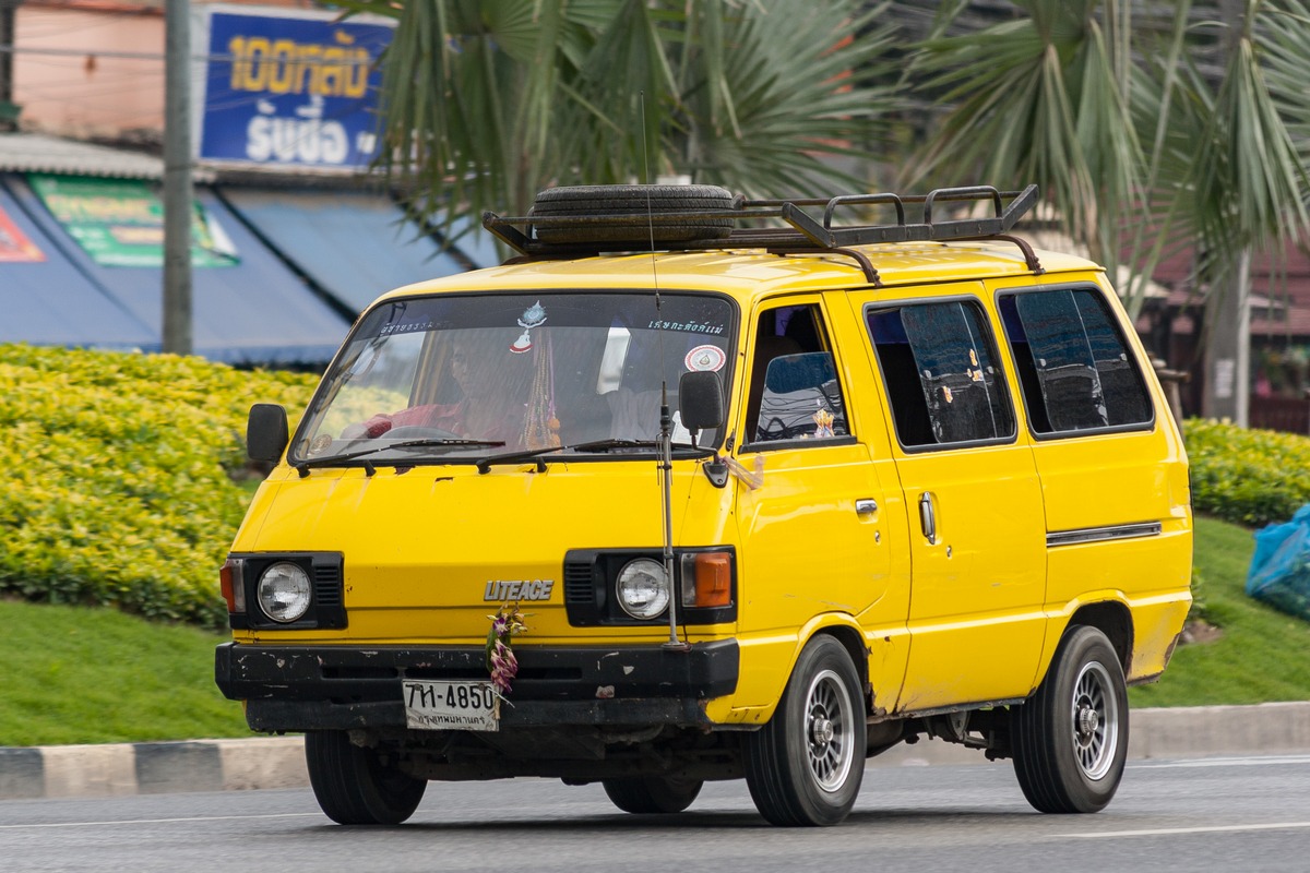 Микроавтобус Toyota Lite Ace. Таиланд, Паттайя