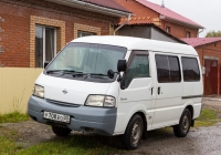 Микроавтобус Nissan Vanette #Р 708 ЕО 03 . Томская область, Северск