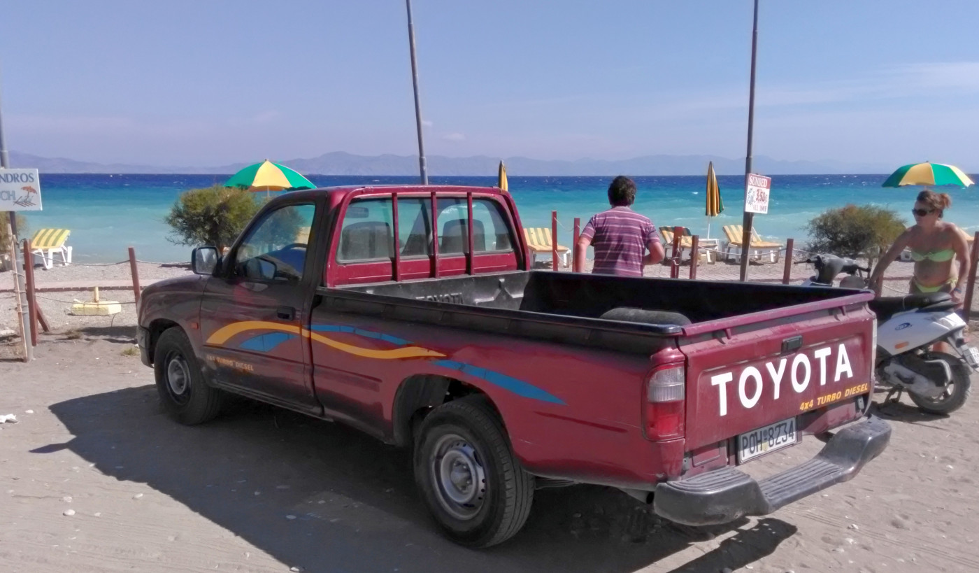 Пикап Toyota Hilux (пятое поколение) #POH 8234. Греция, остров Родос, муниципалитет Родос, Ялисос