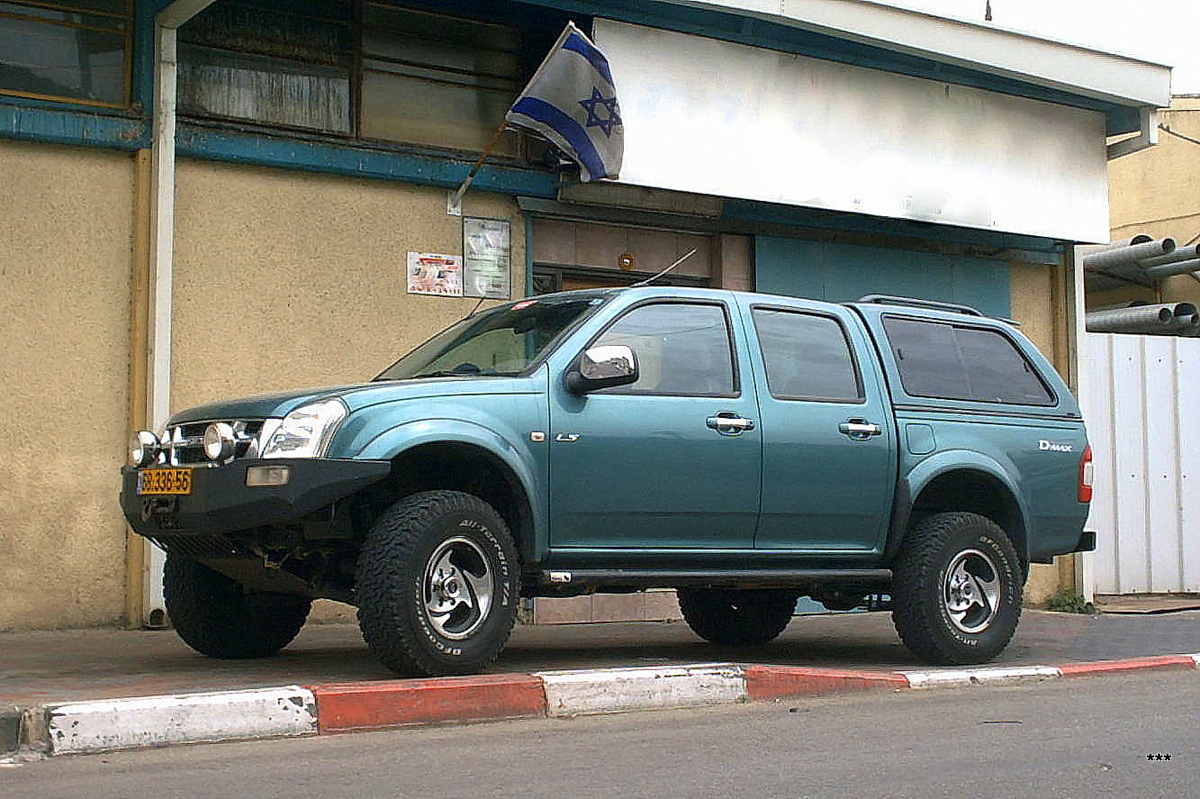 Пикап Isuzu D-Max, #68-336-56 . Израиль, Хайфа