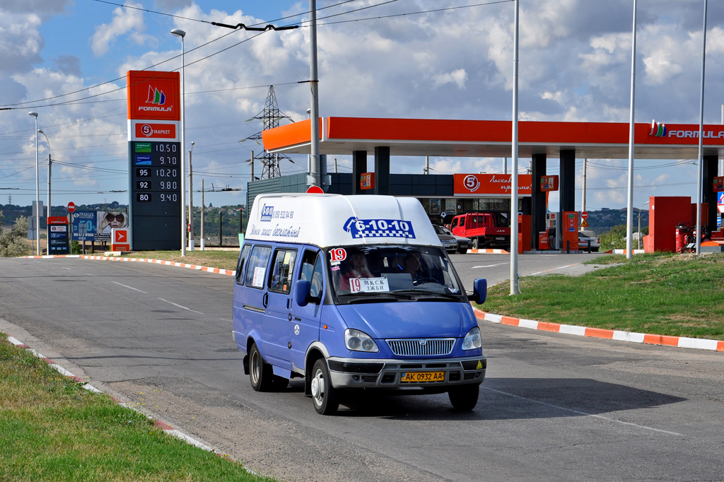 Микроавтобус ГАЗ-32213B #АК 0932 АА. АР Крым, г. Керчь, улица Красная Горка