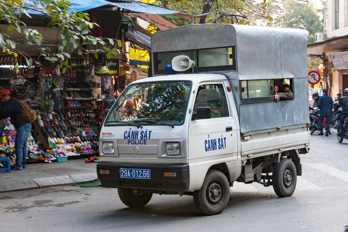 Полицейский автомобиль Suzuki Super Carry #29A-012.66. Вьетнам, Ханой