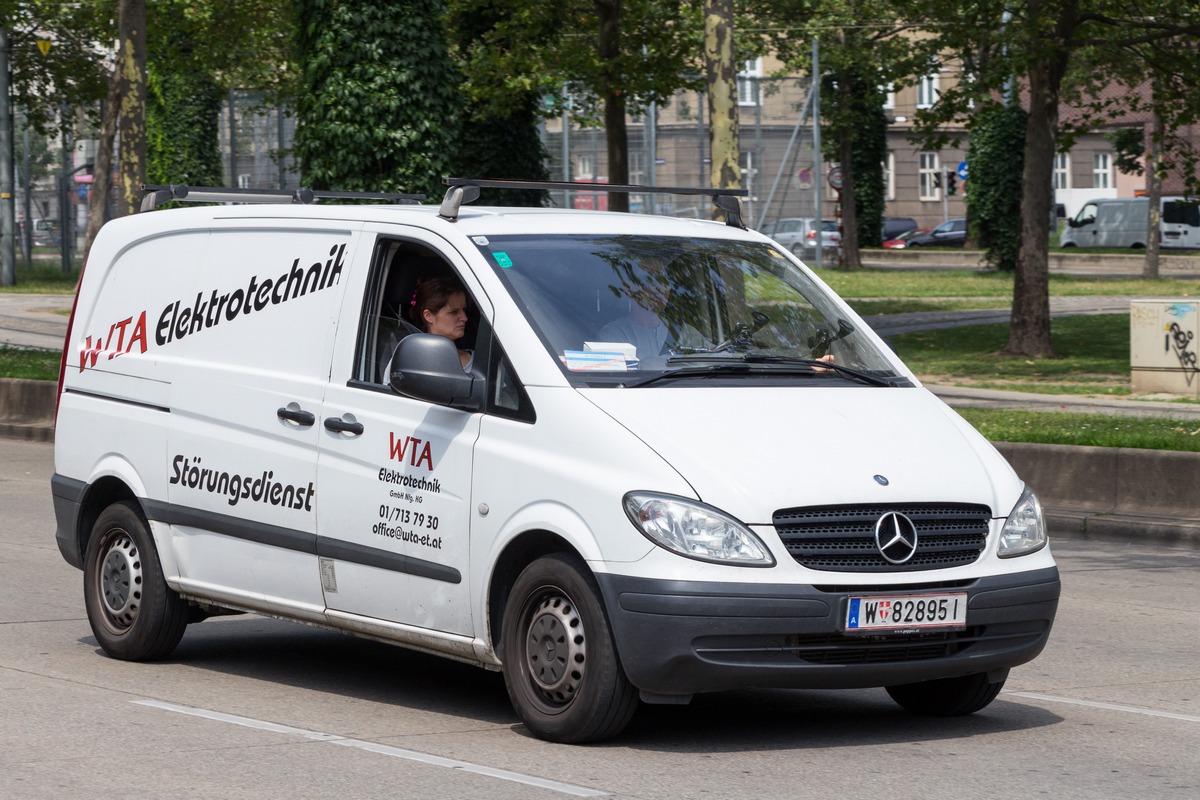 Фургон Mercedes-Benz Vito #W 82895 I. Австрия, Вена