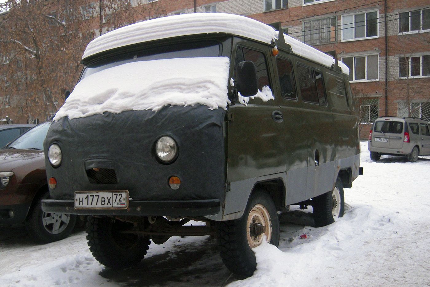 Грузопассажирский фургон УАЗ-3909 #Н 177 ВХ 72 . Тюмень