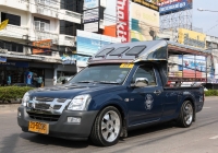 Пикап Isuzu D-Max #20-5086, оборудованный для перевозки пассажиров. Таиланд, Паттайя