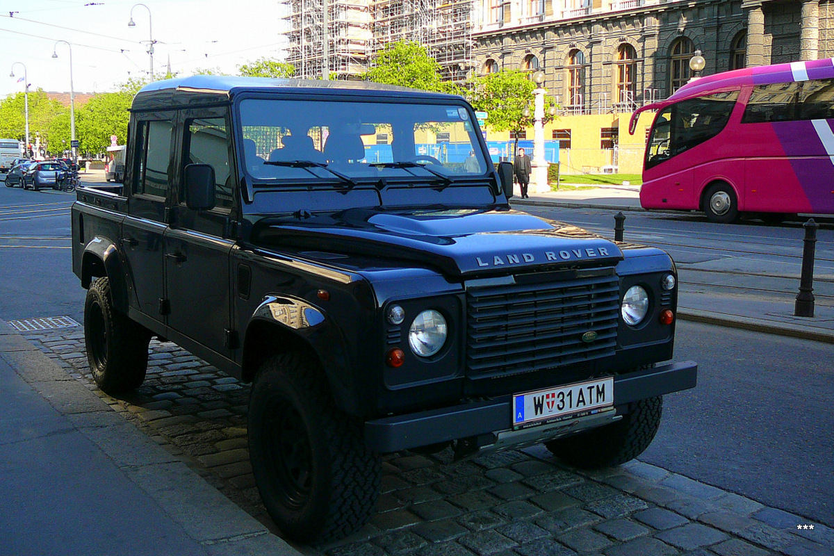 Пикап Land Rover Defender . Австрия, Вена