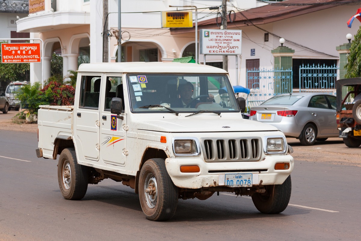 Пикап Mahindra. Лаос, Паксе