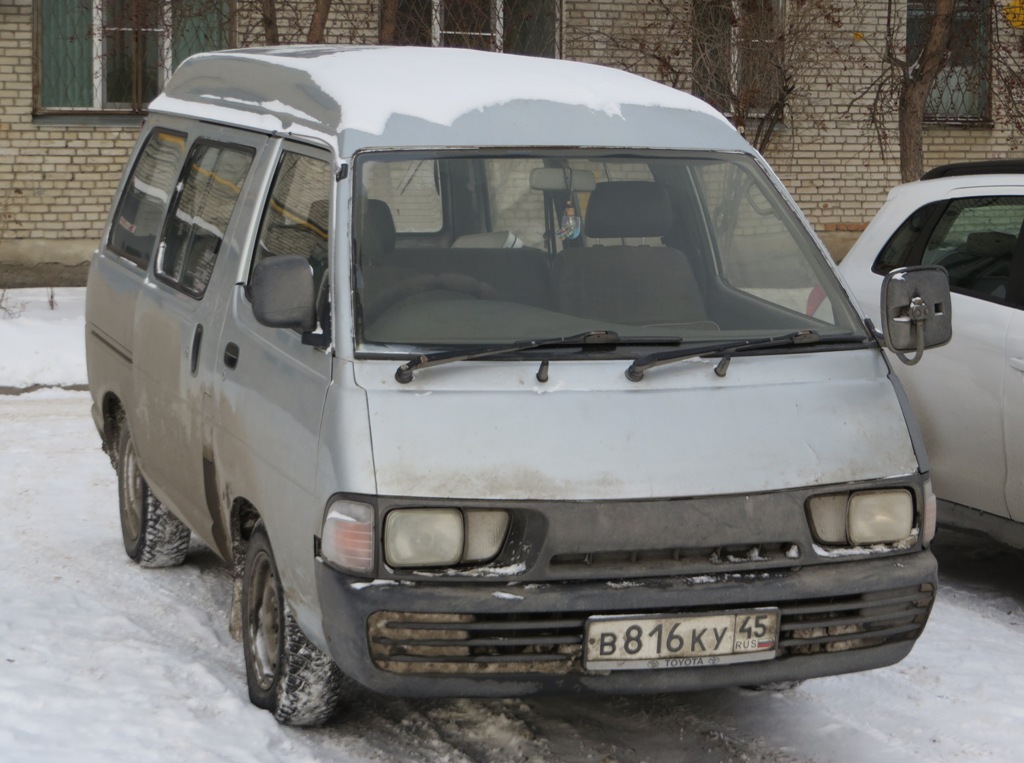 Микроавтобус Toyota Town Ace #В 816 КУ 45. Курган, улица Куйбышева
