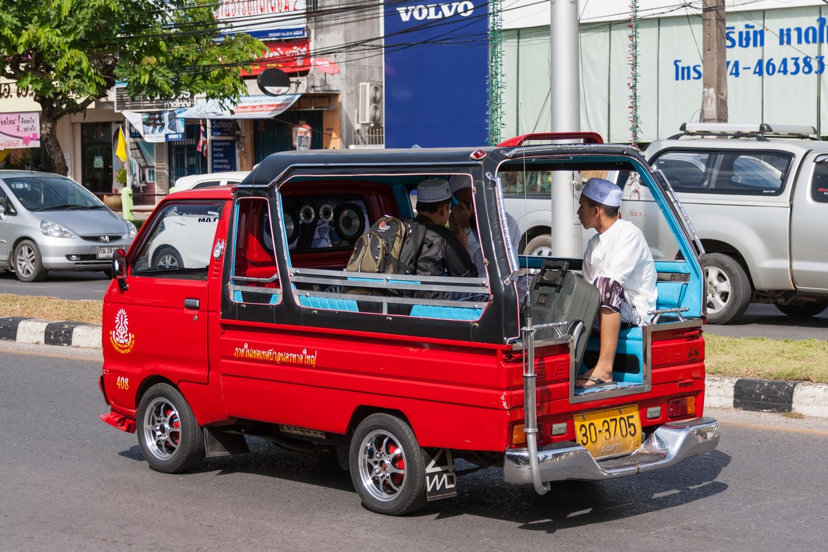 Daihatsu Hijet #30-3705, оборудованный для перевозки пассажиров. Таиланд, Хат Яй