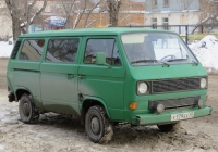 Микроавтобус Volkswagen Transporter T3 #У 179 ЕХ 45. Курган, улица Куйбышева 