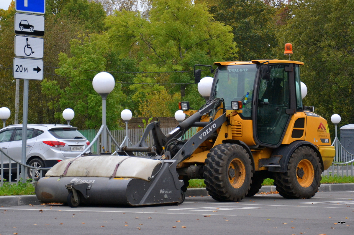 Фронтальный погрузчик Volvo L20F, #6037 РС 78 . Россия, Санкт-Петербург, Петергоф, Санкт-Петербургский проспект