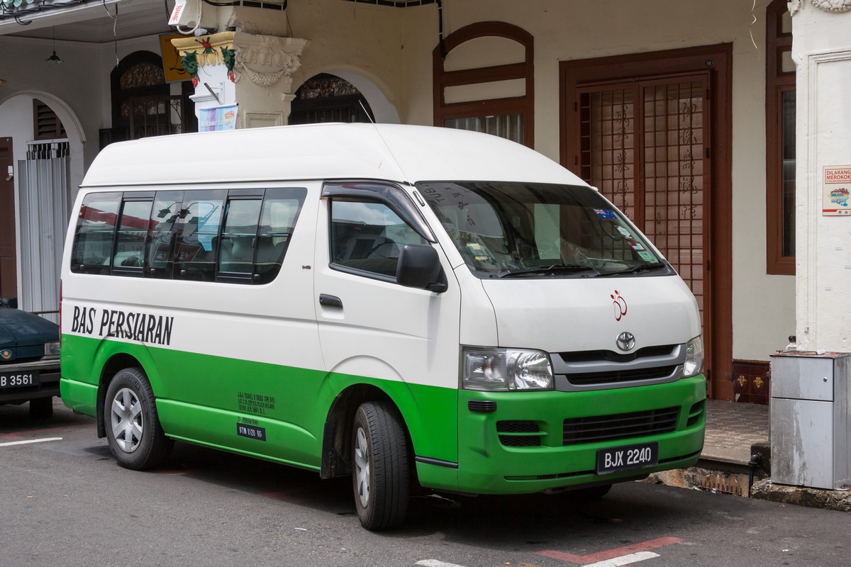 Микроавтобус Toyota Hiace #BJX 2240. Малайзия, Малакка