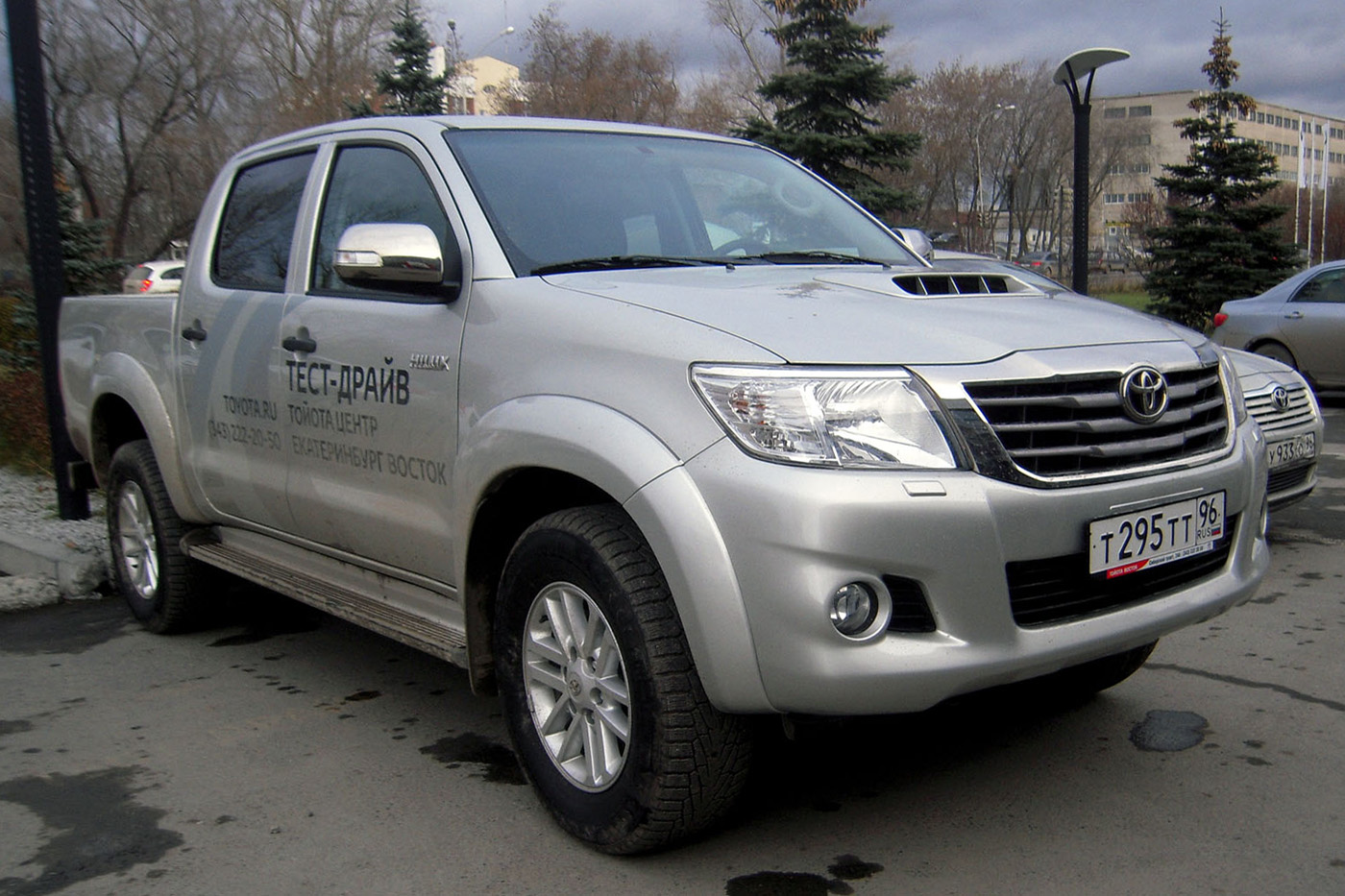 Пикап Toyota Hilux #Т 295 ТТ 96 . Екатеринбург (Свердловск)