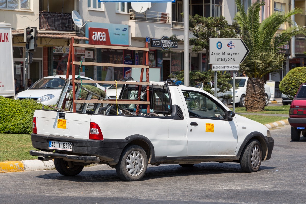 Пикап FIAT Strada #45 Y 9592. Турция, Фетхие