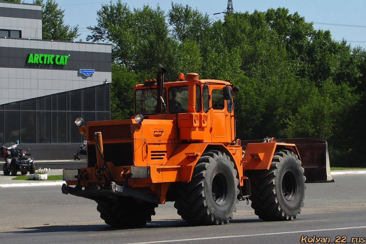 Трактор К-701 "Кировец". Алтайский край, Барнаул, Власихинская улица