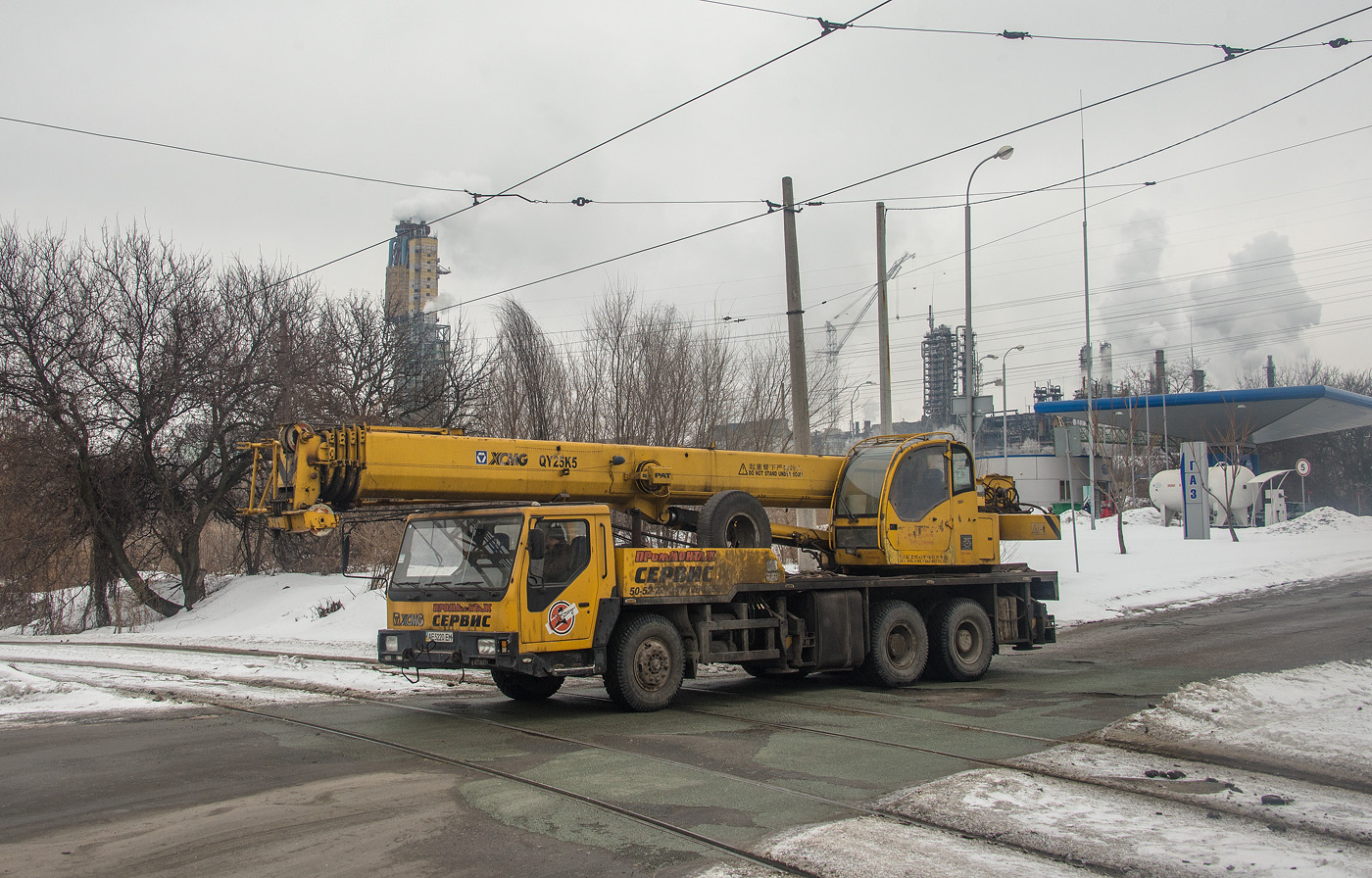 Кран XCMG QY 25 K5 #AE 5220 EM. Днепропетровская область, Каменское, ул. Горобца
