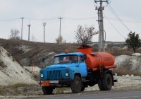 Автотопливозапрвщик на шасси ГАЗ-53-12 # Е 776 АВ 31. Белгородская область, г. Алексеевка, ул. Чапаева