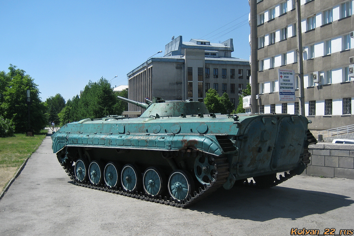 БМП-1. Алтайский край, Барнаул, площадь Ветеранов