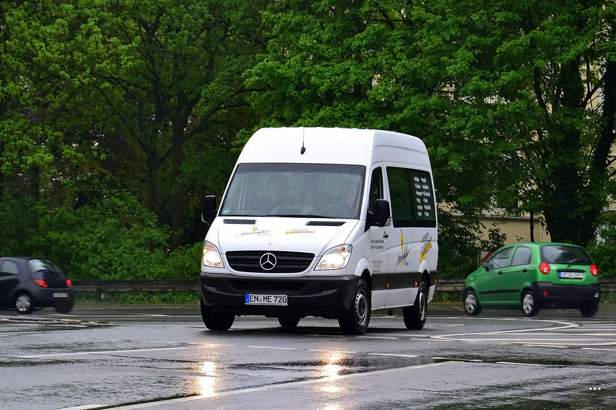 Mercedes-Benz Sprinter, #EN-ME 720. Германия, Северный-Рейн-Вестфалия, Вупперталь