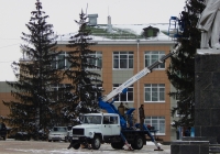 Автоподъёмник на шасси ГАЗ-3309 # О 803 ВК 31. Белгородская область, г. Алексеевка, пл. Победы
