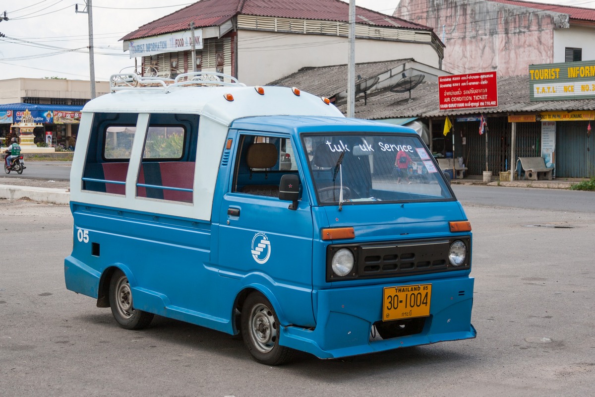 Daihatsu Hijet #30-1004, оборудованный для перевозки пассажиров. Таиланд, Краби