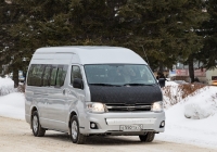 Микроавтобус Toyota Hiace #Е 550 ТХ 70. Томск, проспект Кирова