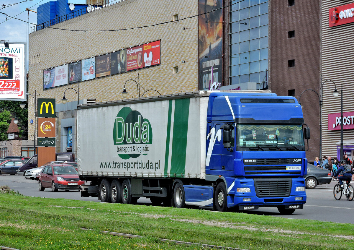 Седельный тягач DAF XF* #ВК 3203 ВС. Харьковская область, г. Харьков, улица Академика Павлова