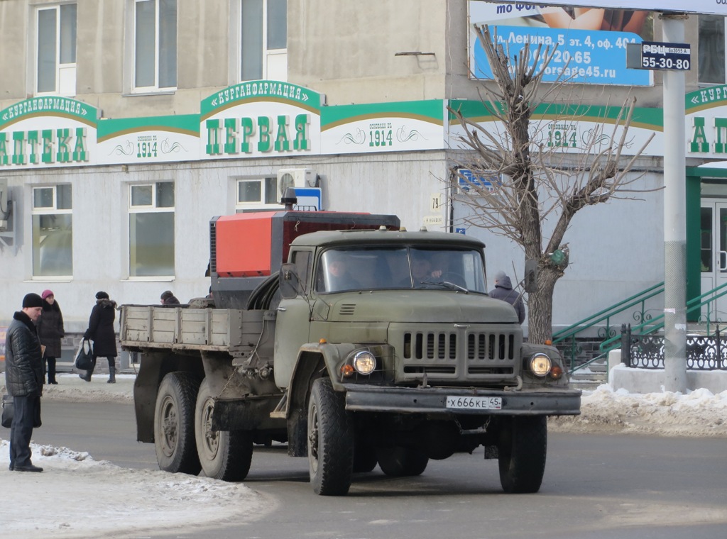 Автомобиль ЗиЛ-131 #Х 666 КЕ 45 с компрессорной станцией . Курган, улица Ленина