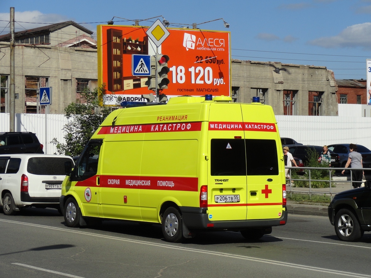 Реанимобиль Центра медицины катастроф на базе Ford Transit* #Р 206 ТВ 55. Омская область, город Омск, улица Герцена